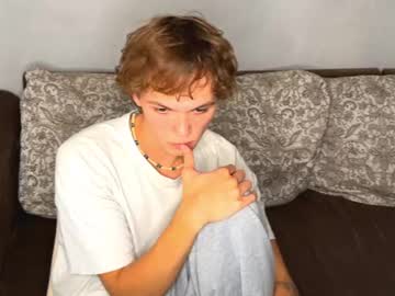 Xavier_200 Chaturbate stream image from September 24, 2025