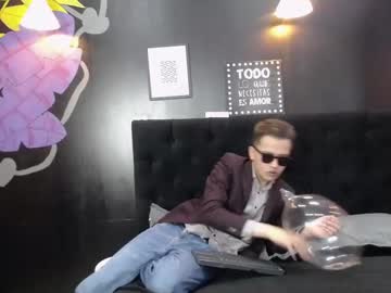 Nico_Smiith Chaturbate stream image from September 24, 2025