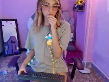 Mikka_Ela Chaturbate stream image from September 24, 2025