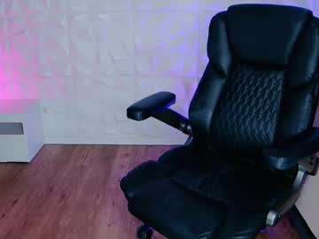 Biggymelon Chaturbate stream image from September 24, 2025
