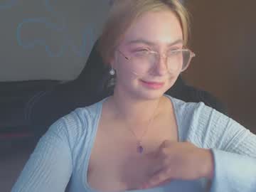Petalkiss Chaturbate stream image from September 24, 2025