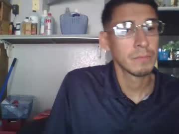Belz2346 Chaturbate stream image from September 24, 2025