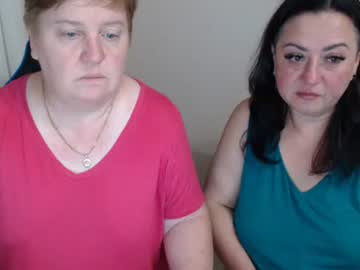 Xmollyjanex Chaturbate stream image from September 24, 2025