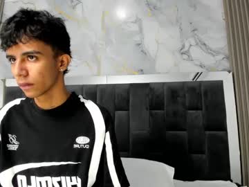 Dikey_18 Chaturbate stream image from September 24, 2025