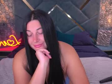 Pixiehott Chaturbate stream image from September 24, 2025