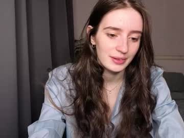 Lisawoo Chaturbate stream image from September 24, 2025