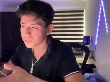 Contactocrizzz Chaturbate stream image from September 24, 2025
