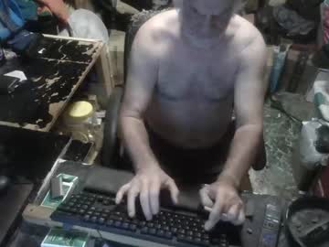 Russtenail Chaturbate stream image from September 25, 2025