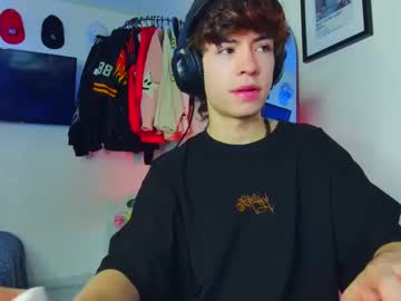 T0n3r Chaturbate stream image from September 25, 2025