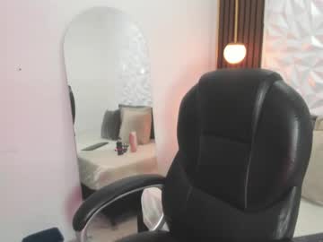 Saravelvet_ Chaturbate stream image from September 25, 2025
