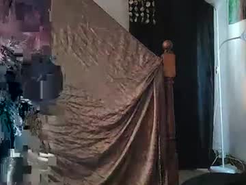 Mwluna1 Chaturbate stream image from September 25, 2025