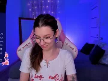 Linablossom Chaturbate stream image from September 25, 2025