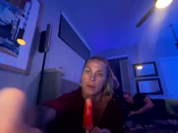 Roosterd102 Chaturbate stream image from September 25, 2025