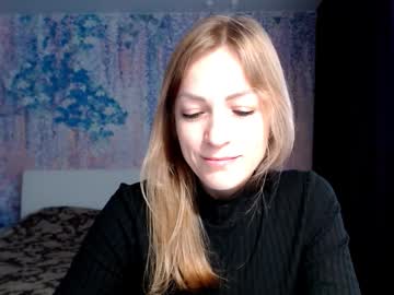 Sirenasilk stream image from September 25, 2025