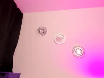 Zaritha_Li Chaturbate stream image from September 25, 2025