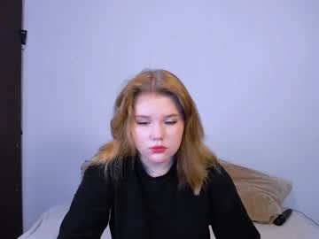 Mina27372 Chaturbate stream image from September 25, 2025