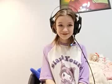 Vannessablumer Chaturbate stream image from September 25, 2025