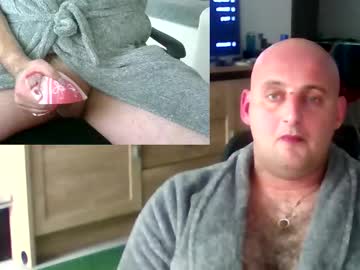 Twardyidlugi Chaturbate stream image from September 25, 2025