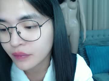 Zhaviahale Chaturbate stream image from September 25, 2025