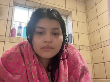 Julie033 Chaturbate stream image from September 25, 2025