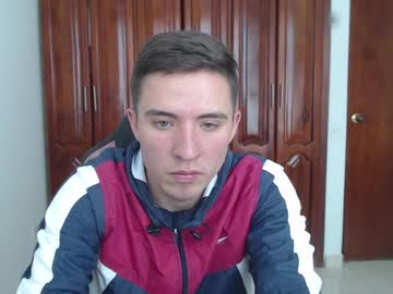 Sextinger Chaturbate stream image from September 25, 2025