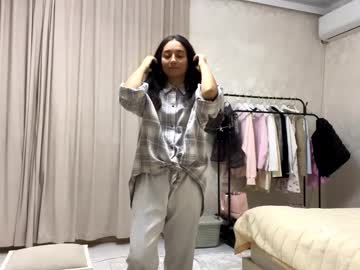Vivianadebaets Chaturbate stream image from September 25, 2025