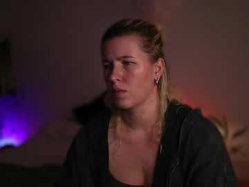 Amiamore Chaturbate stream image from September 25, 2025