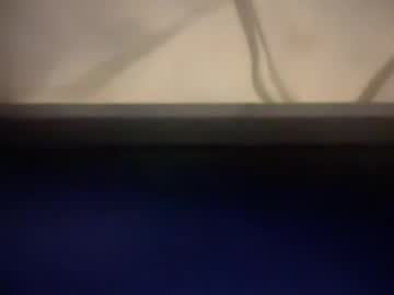 Oliveluvs2cum Chaturbate stream image from September 25, 2025