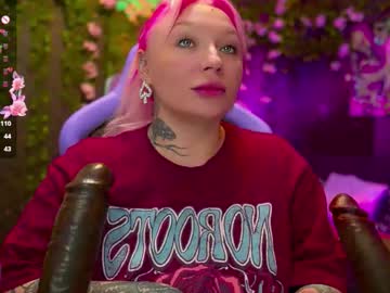 Blackedbarbie Chaturbate stream image from September 25, 2025