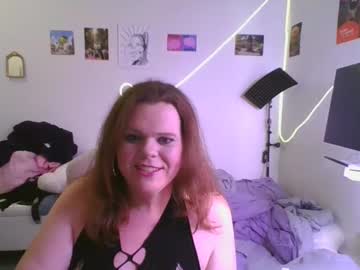 Playfullilmissy Chaturbate stream image from September 25, 2025