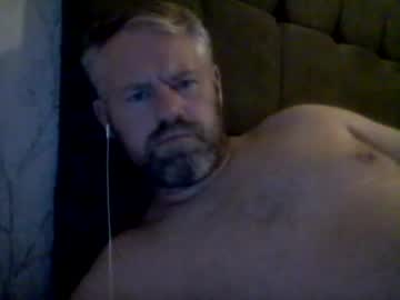 81jonnyx Chaturbate stream image from September 25, 2025