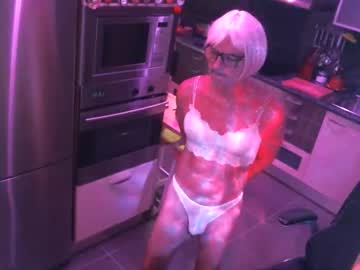 Elise_Tv Chaturbate stream image from September 25, 2025