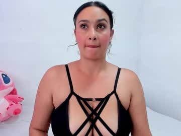 Isaagiraldo Chaturbate stream image from September 25, 2025