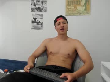 Mike_Stanfords Chaturbate stream image from September 25, 2025
