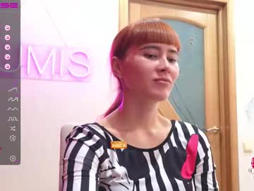 Kumisgo Chaturbate stream image from September 25, 2025