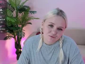 Christy_Foxy Chaturbate stream image from September 26, 2025
