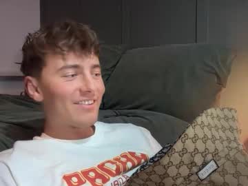 Luciancrowe Chaturbate stream image from September 26, 2025