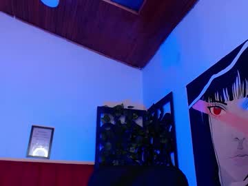 Moon_Sunflowers Chaturbate stream image from September 26, 2025