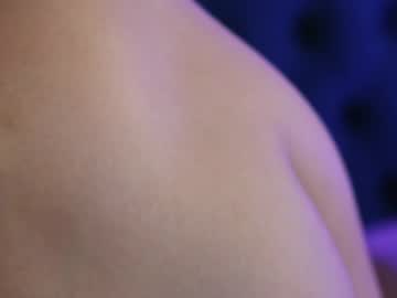 Alexinasanders Chaturbate stream image from September 26, 2025