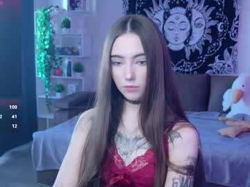 Naugghtynikki Chaturbate stream image from September 26, 2025