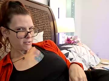 Livingwithlilith Chaturbate stream image from September 26, 2025