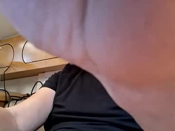 Men10_12_1983 Chaturbate stream image from September 26, 2025