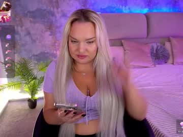 Missyymartinezz Chaturbate stream image from September 26, 2025