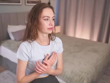 Golden_Vogue Chaturbate stream image from September 26, 2025