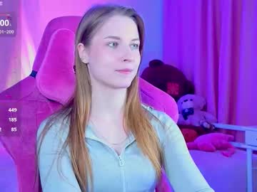 Cutemousee Chaturbate stream image from September 26, 2025