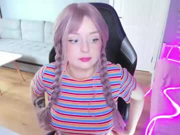 Exhoneyangel Chaturbate stream image from September 26, 2025