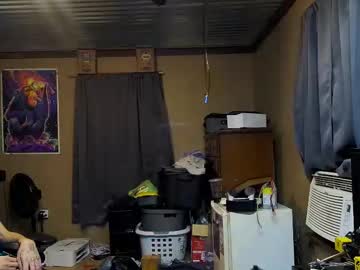 Greenlungs8195 Chaturbate stream image from September 26, 2025