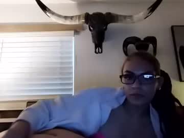 Lailaaluvsyou Chaturbate stream image from September 26, 2025