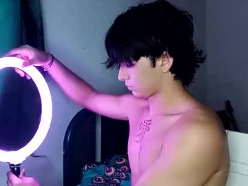 Big_Lunatic Chaturbate stream image from September 26, 2025