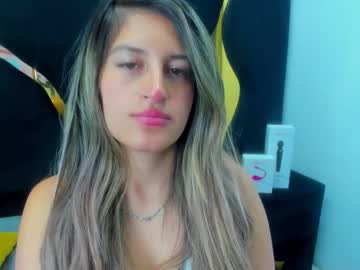 Giaroussel Chaturbate stream image from September 26, 2025